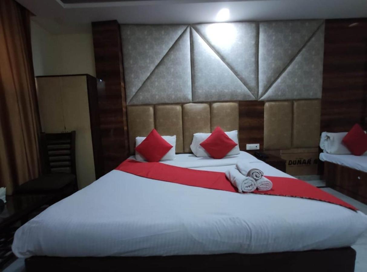 Hotel Clayton Near Igi Airport Delhi Nueva Delhi Exterior foto