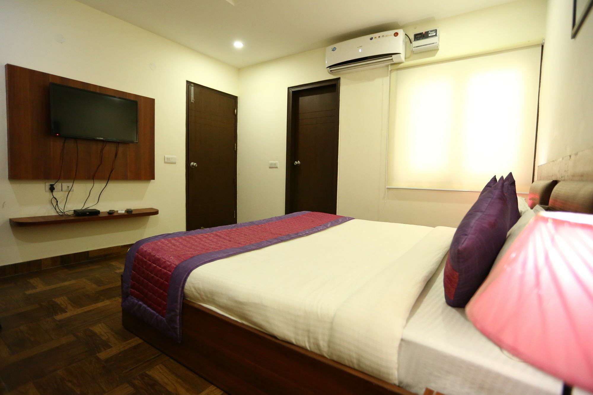 Hotel Clayton Near Igi Airport Delhi Nueva Delhi Exterior foto